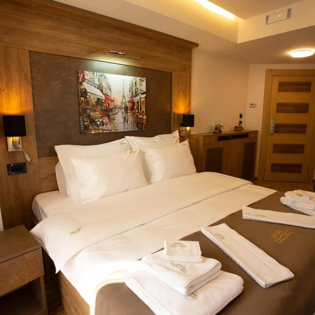 شقة، Hotel Vrbak 6/10