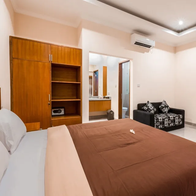 غرفة ديلوكس بسرير مزدوج، Kubu Petitenget Suite Seminyak 9/10