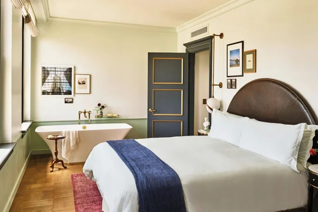 جناح بسرير كينج بإطلالة على المدينة، Hotel Per La 3/5