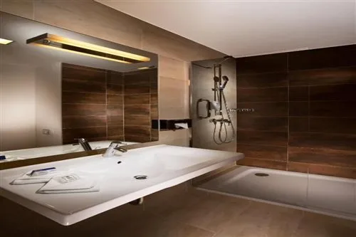 غرفة ثلاثية، Hermitage Hotel Prague 1/1