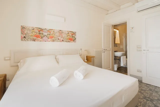 2 Bedrooms, Panoramic, Apartment, 2 Double Beds, 2 Bathrooms, Annex، Antico Mondo 4/10