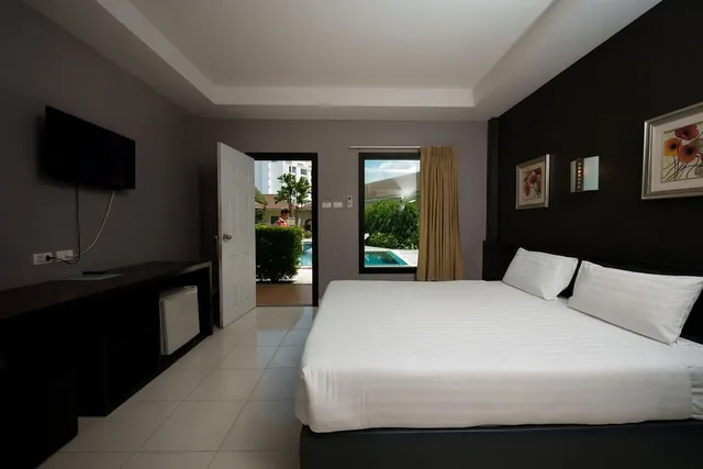 Deluxe, Bungalow, Pool Side، The Natural Resort 6/10