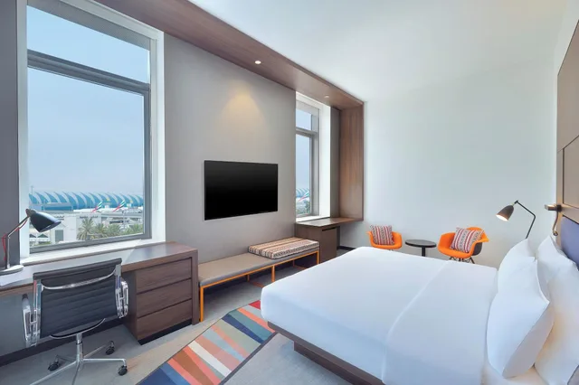 غرفة عائلية بسرير مزدوج، Element Dubai Airport 2/5