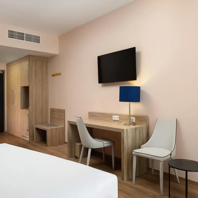 Deluxe, Double or Twin Bed, Akeah Verdi Budapest 8/10