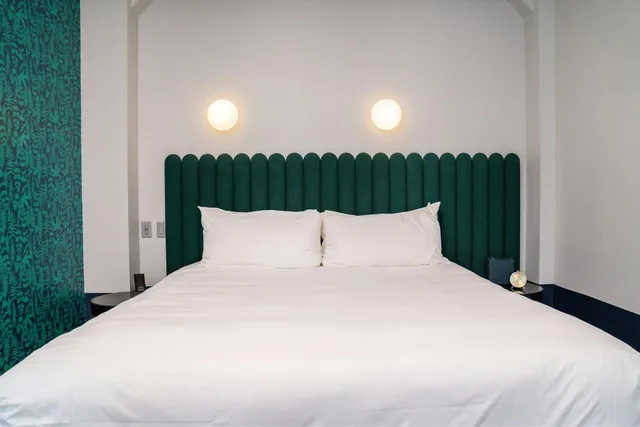 غرفة بسرير كينج، Woodlark Hotel Portland, a Tribute Portfolio Hotel 2/5