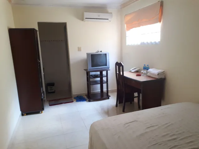 غرفة أساسية بسرير كوين، Lam Son Hotel 3/5