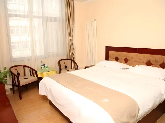 غرفة بسرير كينج وسرير كوين، Greentree Alliance Zhangjiakou Jingkai District Weisan Road Jiye Hotel - Zhangjiakou 1/1