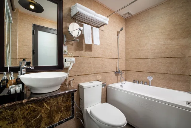 جناح عائلي بسريرين كوين بشرفة، Alisa Hotel & Spa 4/5