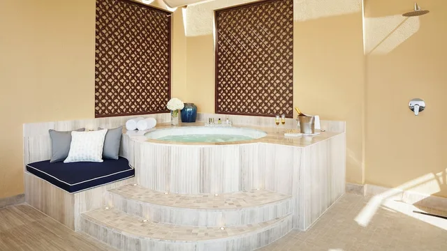 One Bedroom Ocean Terrace Suite، Jumeirah Mina Al Salam Dubai 5/7