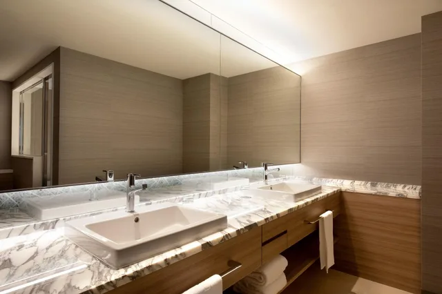 جناح كلوب بسرير كينج، Sheraton Miyako Hotel Tokyo 1/1