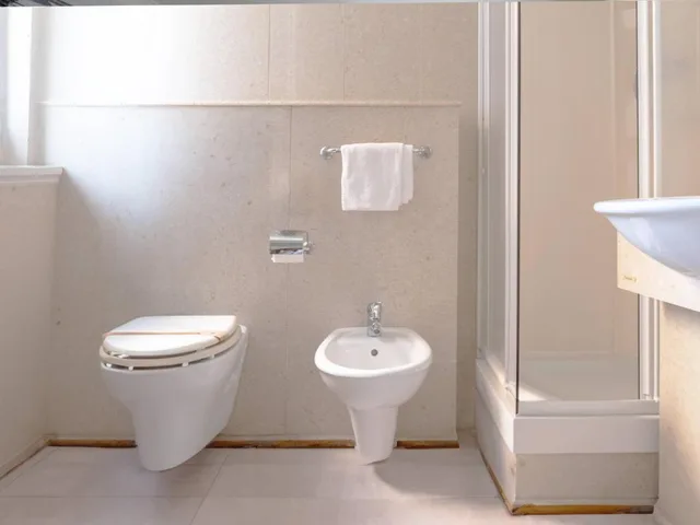 غرفة قياسية بسرير مزدوج، B&B HOTEL Celle Ligure 3/3
