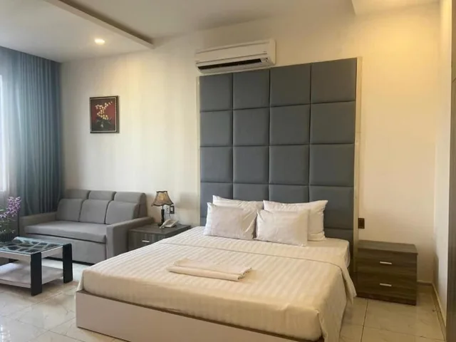 جناح بسرير كوين بإطلالة على المدينة بحوض استحمام، White Diamond Hotel - Airport 2/10