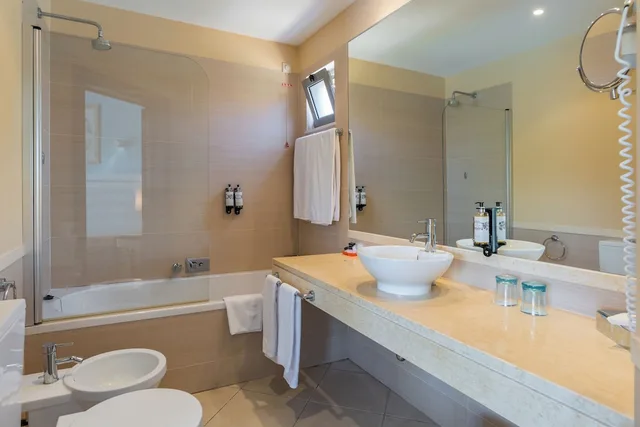 جناح بسرير مزدوج وسريرين منفصلين بغرفة نوم واحدة، Pestana Porto Santo All Inclusive 3/3