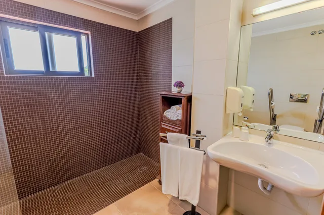 جناح عائلي لذوي الإعاقة، Casa Do Vale 4/5
