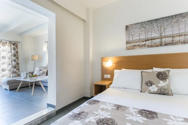 Panoramic, Suite, Queen Bed, Sofa, Outdoor Jetted Tub، City Center Hotel 2/7
