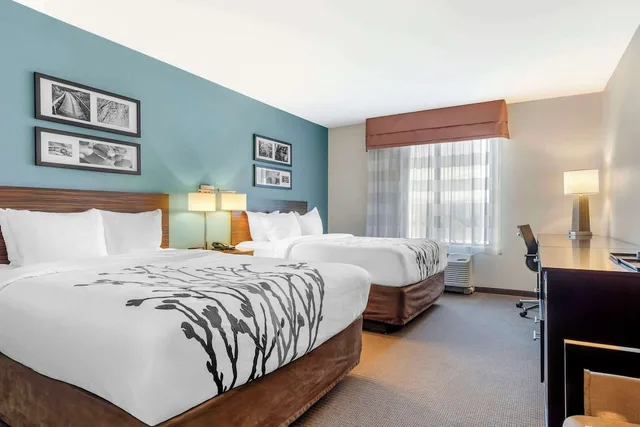 غرفة قياسية بسريرين كوين، Sleep Inn & Suites Cumberland 4/7