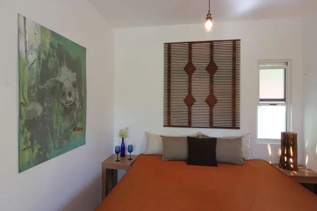 غرفة قياسية بسرير كينج بشرفة، Villa Mozart y Macondo 3/5