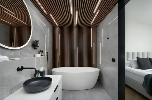 جناح، Hotel Klaustur 6/6