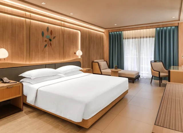 Club Deluxe Premium King, Dusit Thani Krabi Beach Resort 1/11