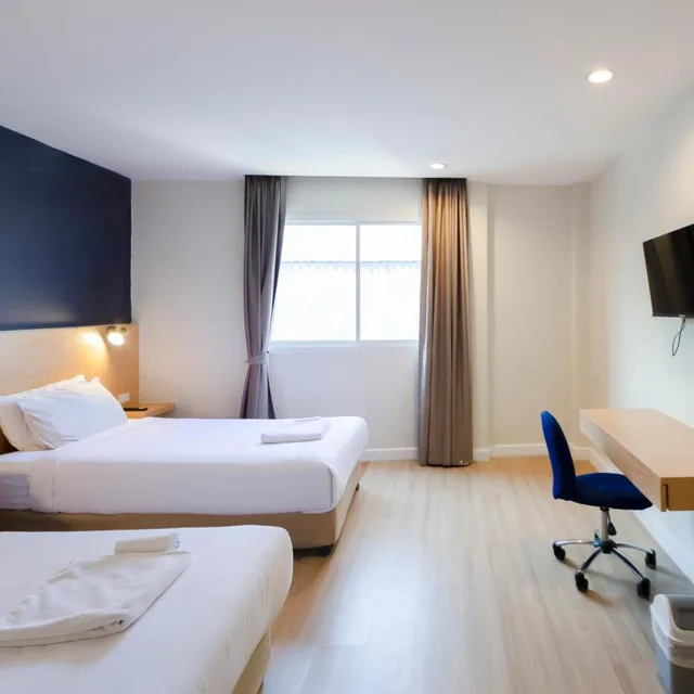 غرفة ثلاثية، Solo Express Sukhumvit 81 2/6