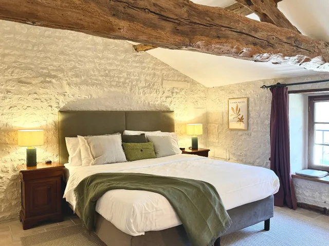 Deluxe, Queen Bed, Relais De Saint Preuil 1/1