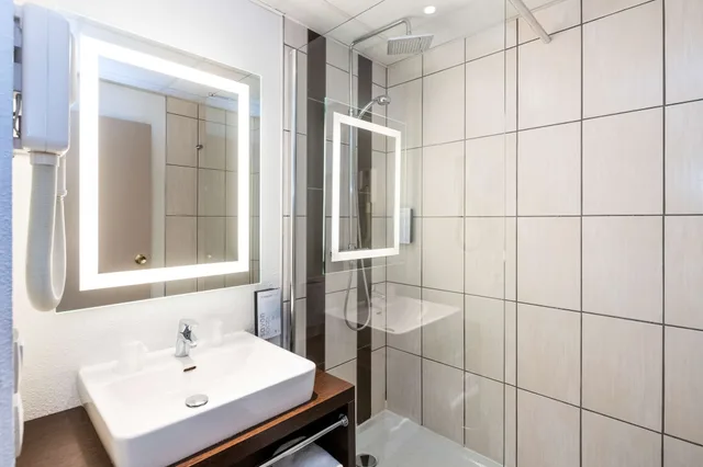 غرفة قياسية بسريرين منفصلين، Four Points by Sheraton Reims Cathedrale 10/10