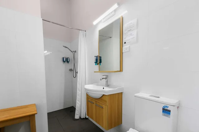 غرفة بسرير كوين، Comfort Inn and Suites Lakes Entrance 4/4