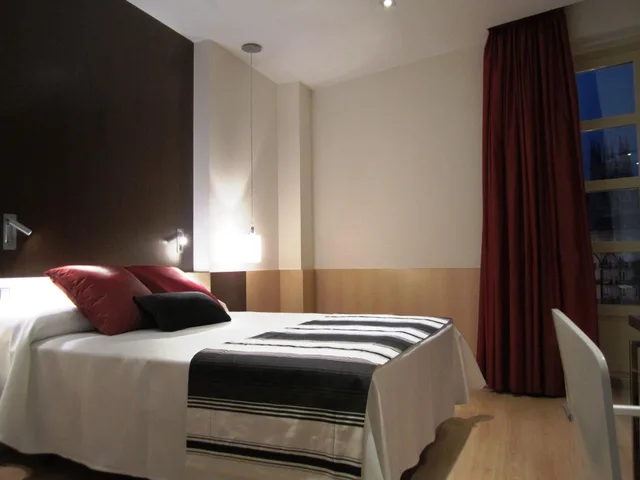 غرفة مفردة بإطلالة، Hotel Via Gotica 2/4