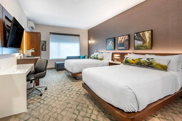 غرفة بسريرين كوين لذوي الإعاقة، Cambria Hotels Louisville Downtown- Whiskey Row 2/10