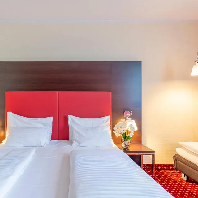 Room, Triple, PLAZA INN Wels 7/10