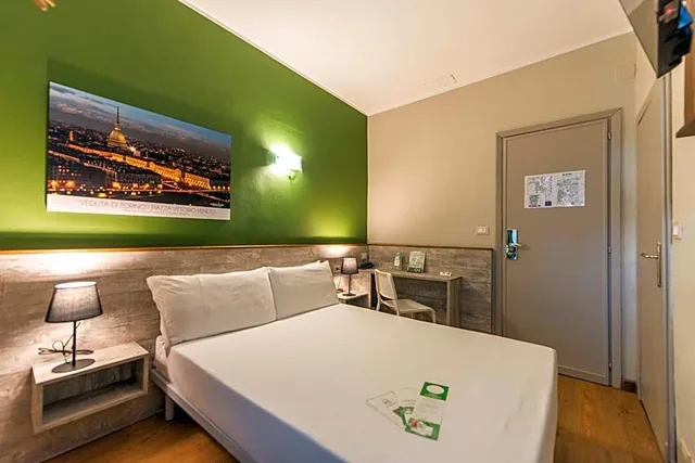 غرفة أساسية مفردة بسرير مزدوج، Hotel Astoria Torino 5/6