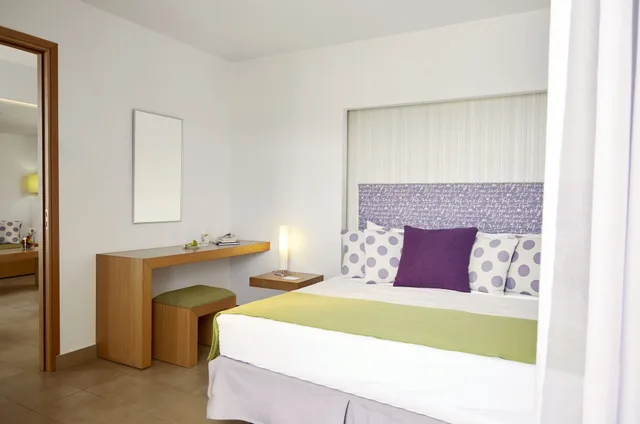 Suite, 2 Sofa, Lindos Mare 1/3