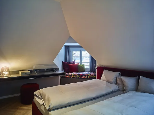 Standard, Double Bed, Small, Attic, Hotel Bellevue Terminus 1/5