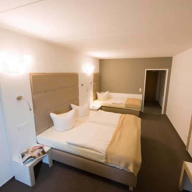 Comfort, Triple, Confour Hotel 4/10