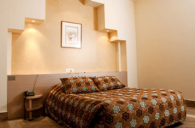 غرفة بسرير مزدوج، Marble Tower Hotel, Beirut 3/4