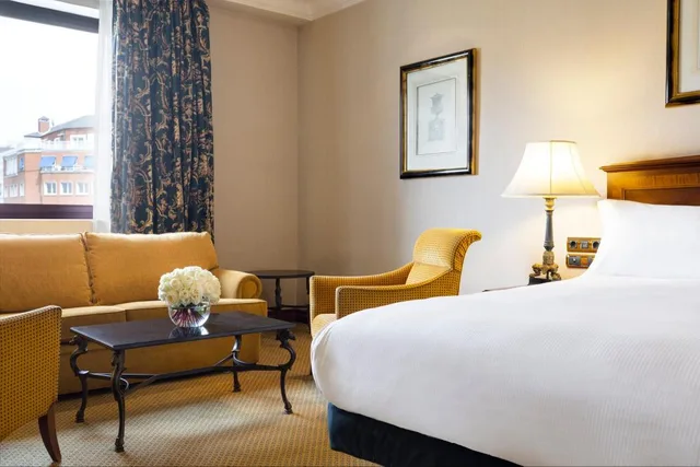 غرفة بريميوم بسرير كينج مع سرير إضافي، Intercontinental Madrid 4/10