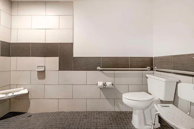 Suite, King Bed, Accessible, Best Western Corvallis 3/3