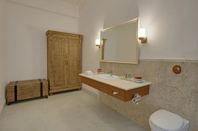 Suite, Double Bed, Plunge Pool، Fateh Garh 2/2