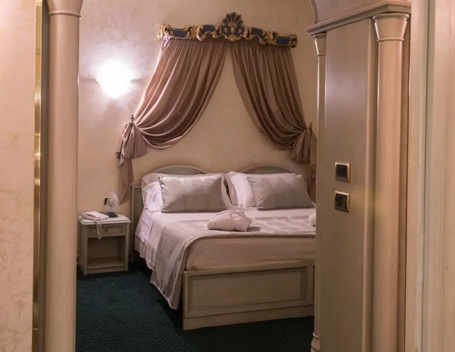 غرفة سوبيريور بسرير مزدوج، Hotel Colomba D Oro 2/7