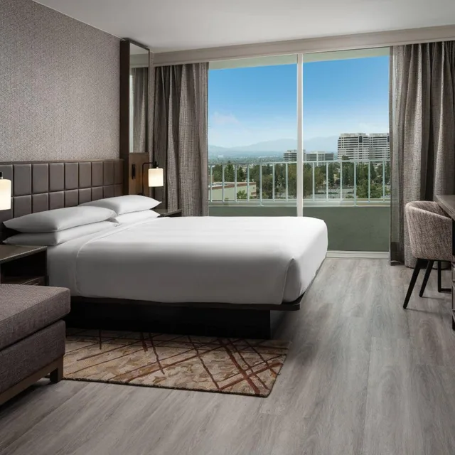 غرفة بسرير كينج، Warner Center Marriott Woodland Hills 1/8