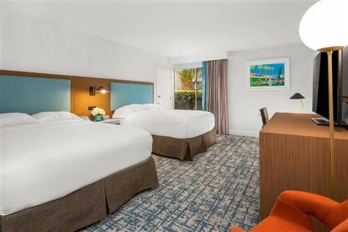 غرفة ديلوكس رباعية، The Anaheim Hotel 1/1