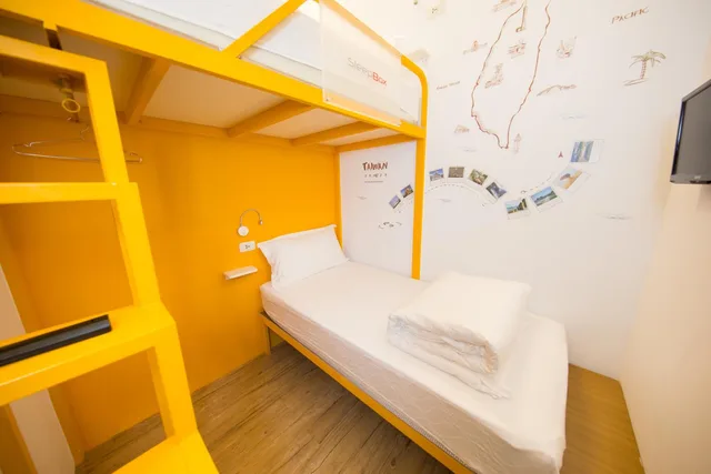 Economy, Twin Beds, Sleep Box Hostel 2/3