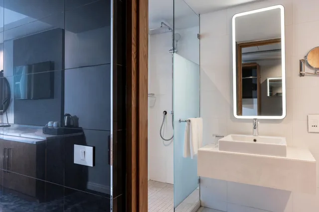 غرفة قياسية بسرير كينج، Radisson Hotel Cape Town Foreshore 6/8