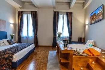 جناح جونيور بحوض استحمام، The Code Hotel 1/1