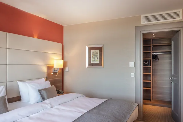 Plaza, Crown, Suite, King Bed، Crowne Plaza Frankfurt Congress Hotel 1/5