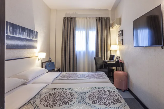 غرفة بسريرين منفصلين، Macia Plaza 2/10