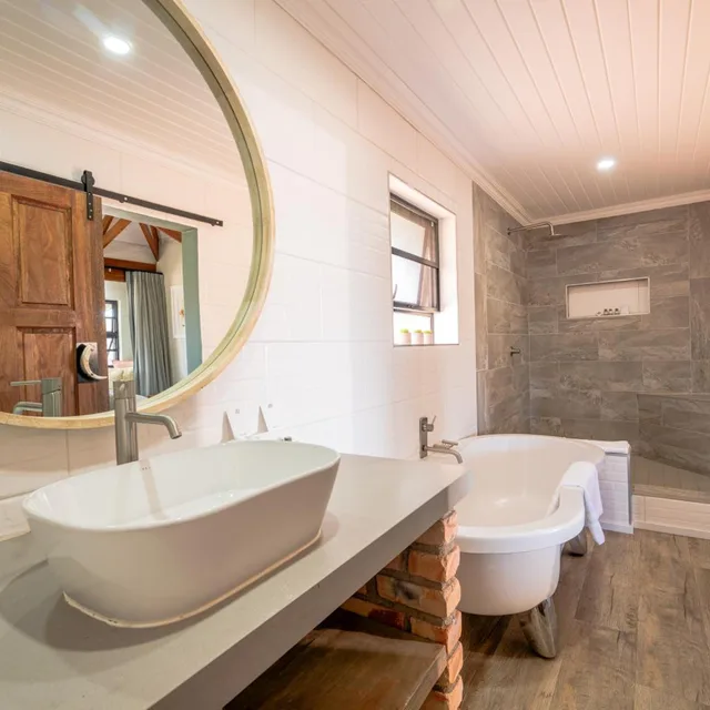 Suite, King Bed, Balcony, Hannah Game Lodge 5/6