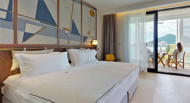 غرفة كومفورت بسرير كينج بإطلالة على البحر بشرفة، Dukley Hotel Resort 9/10