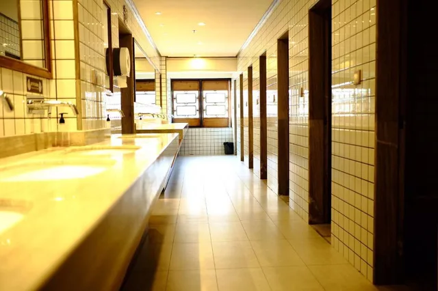 Female Dorm, Female Only, 10 Beds، The Hump Hostel 3/3