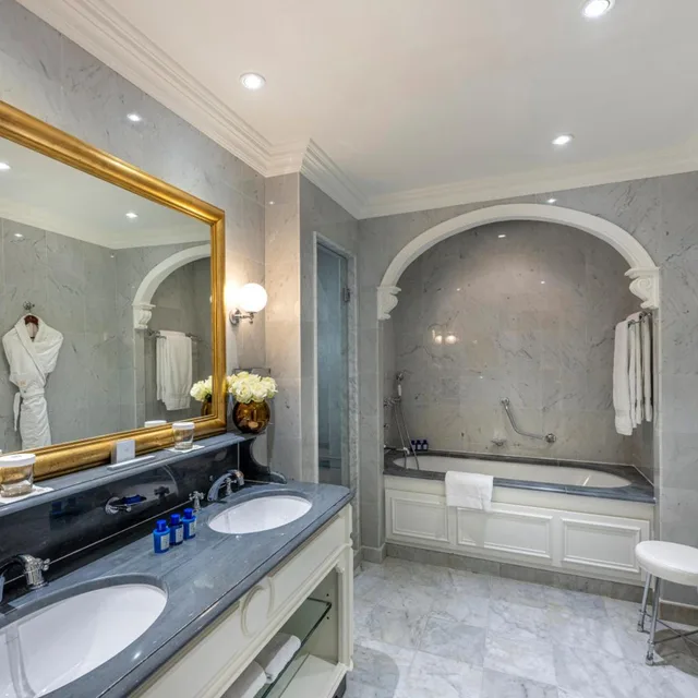 1 Bedroom, Suite, City or Courtyard View، Hotel Hermitage Monte Carlo 7/7